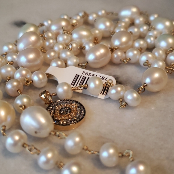 Freshwater pearl and evil eye cubic zirconia - Picture 7 of 8